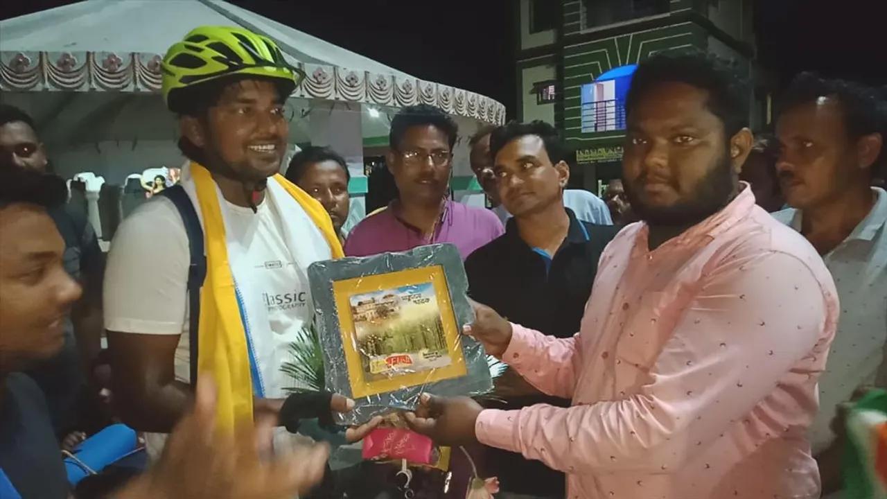 সাইকেলে বিশ্ব ভ্রমণ!