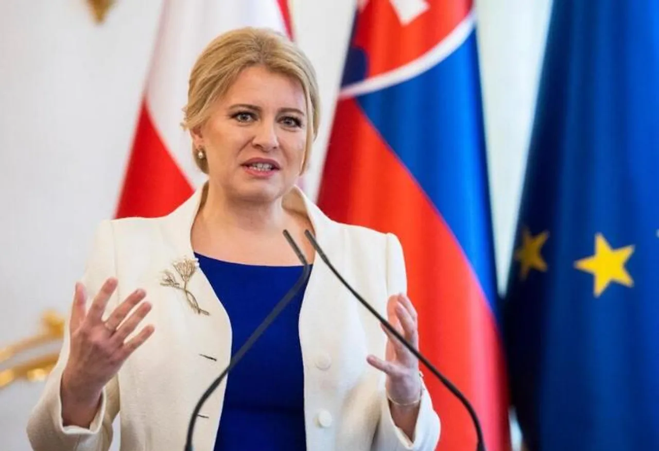 স্লোভাকিয়ার পার্লামেন্টে আগাম নির্বাচন ৩০ সেপ্টেম্বর