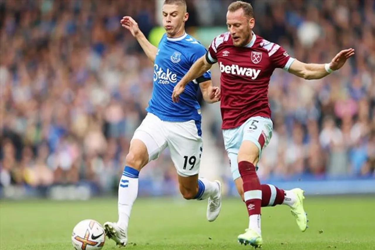 রবিবার শেষে দেখে নিন ইংলিশ প্রিমিয়ার লিগের পয়েন্ট টেবল