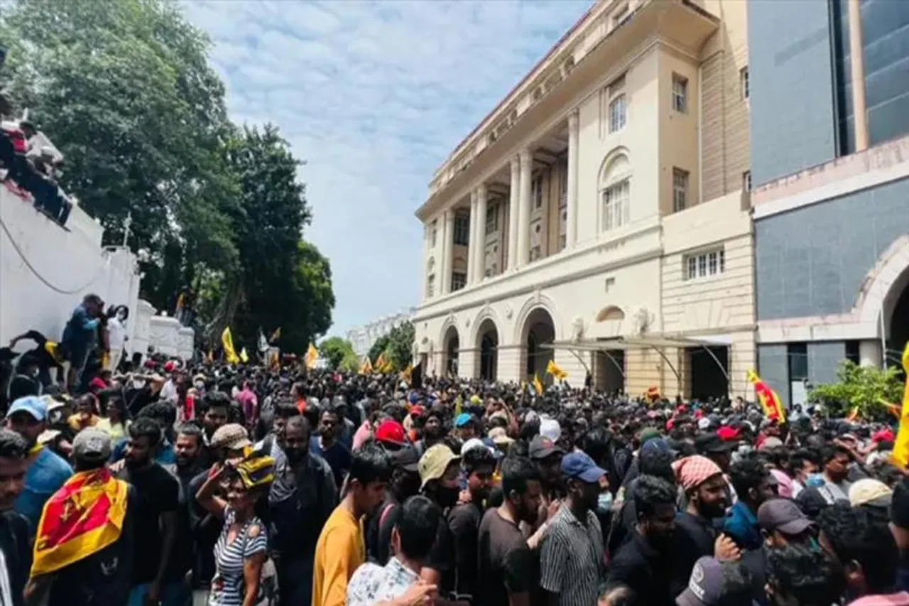 শ্রীলঙ্কায় জরুরি অবস্থা জারি