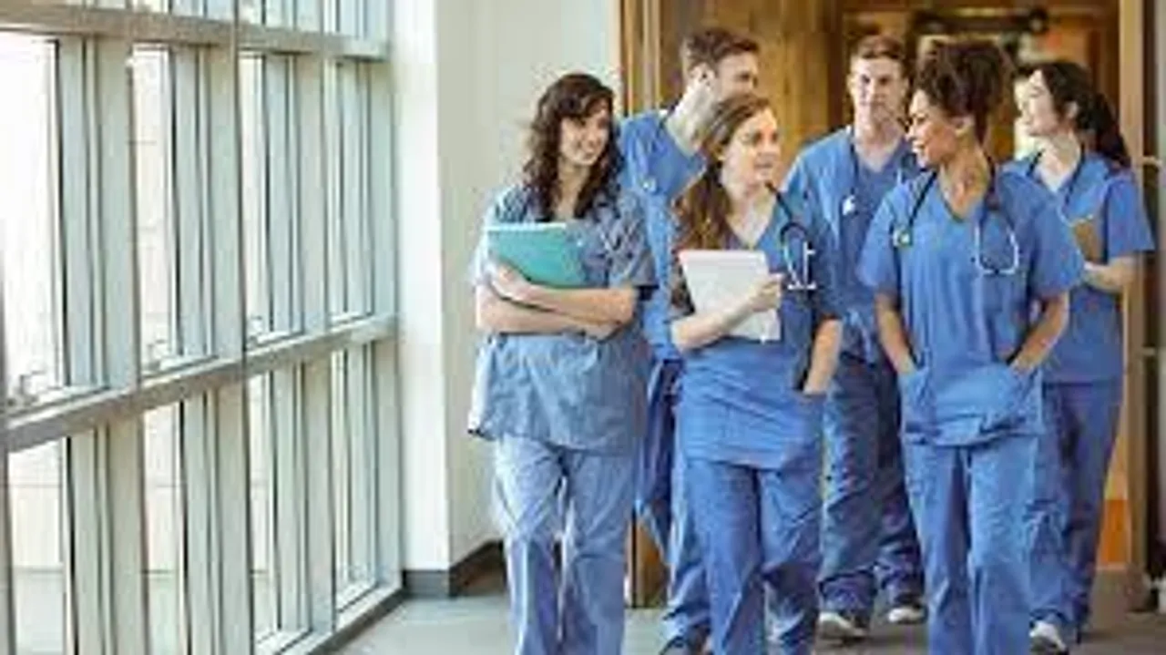 এমবিবিএস ইন্টার্নদের আয়ুষ প্রশিক্ষণ নিতে হবে, বলছে এনএমসি