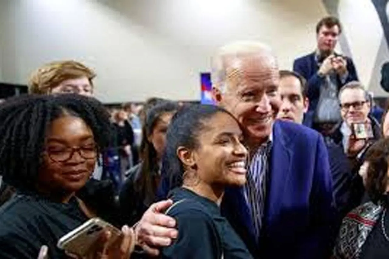 স্বাস্থ্যসেবায় জাতির উন্নয়নের জন্য বার্তা বাইডেনের