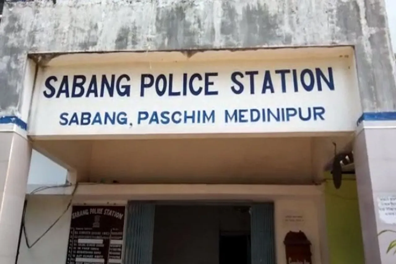 প্রলোভনে পা দিয়ে ২ লক্ষ টাকা খোয়ালেন ব্যক্তি