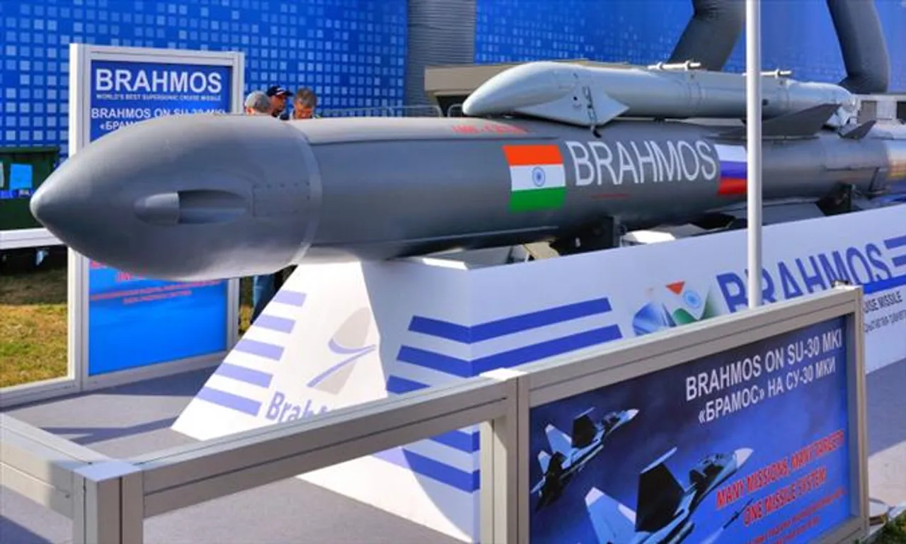 ভেঙে পড়ল ব্রাহ্মস মিসাইল