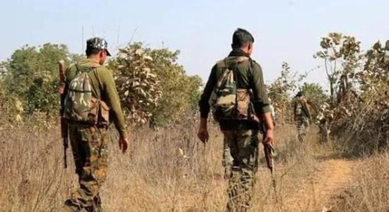 মাওবাদী কমান্ডার সহ তিনজনকে নিকেশ করল সুরক্ষা বাহিনী