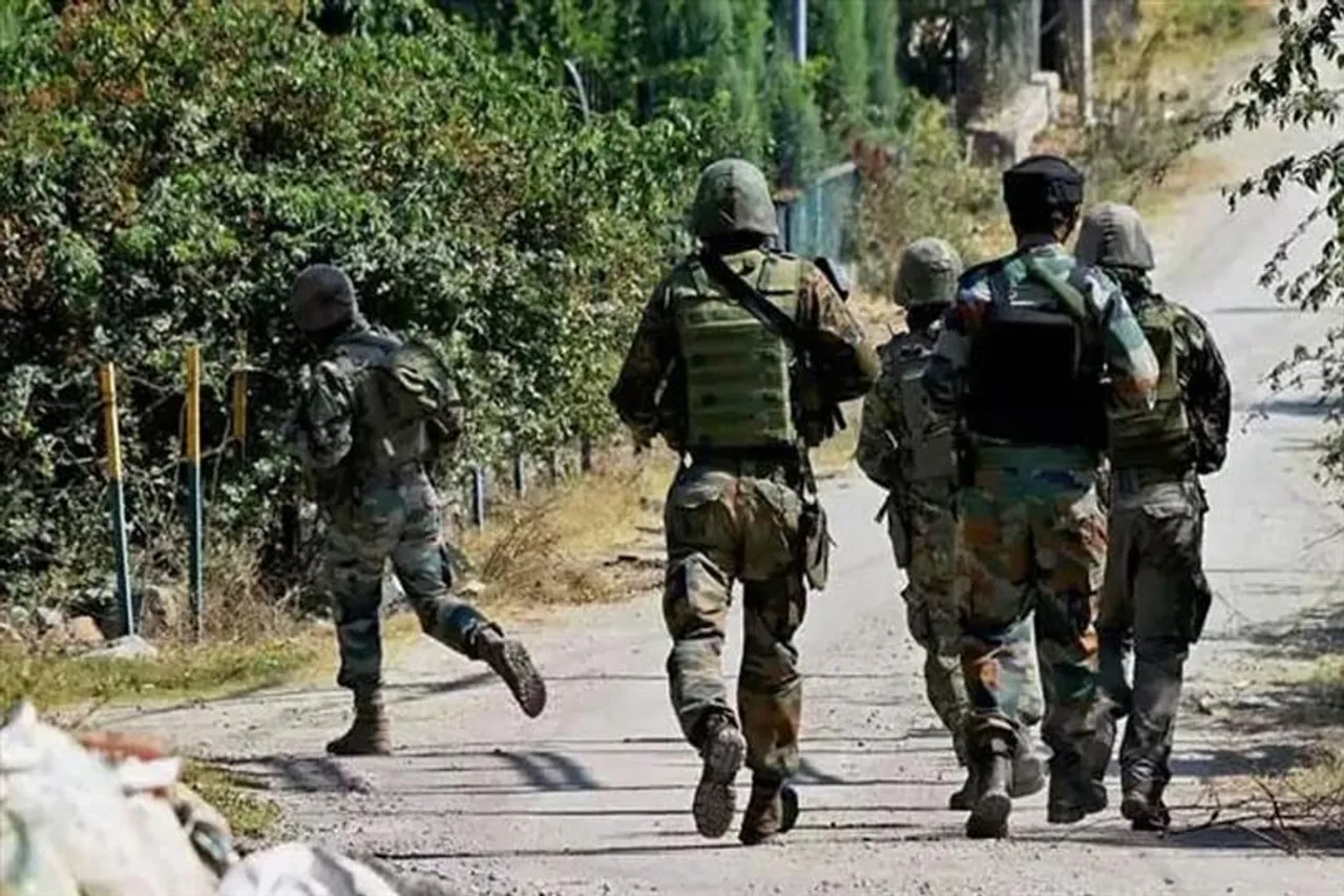 উৎসবের আবহে অশান্ত কাশ্মীর উপত্যকা