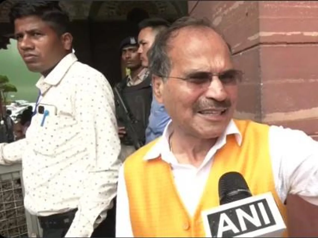 'ওঁরা চাইলে আমায় ফাঁসি দিতে পারেন', রাষ্ট্রপত্নী বিতর্কে মন্তব্য অধীরের