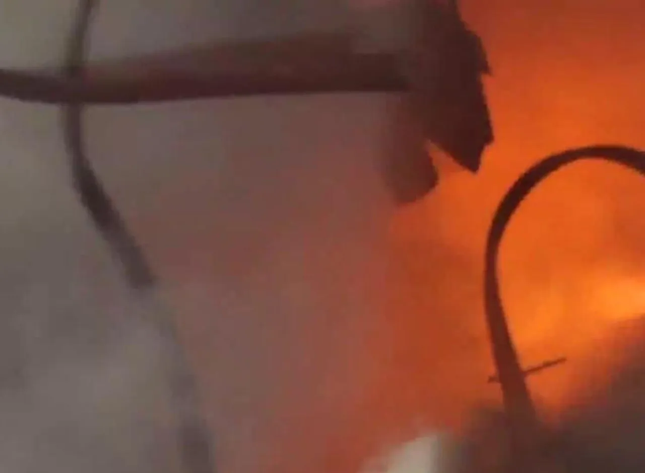 মুম্বইয়ের কুর্লায় লেভেল-২-এ আগুন