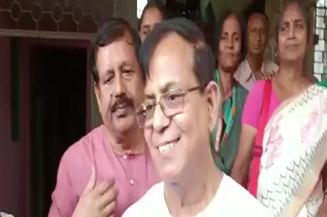 স্বরাষ্ট্রমন্ত্রীর সঙ্গে বোঝাপড়া করতে চান মহম্মদ সেলিম