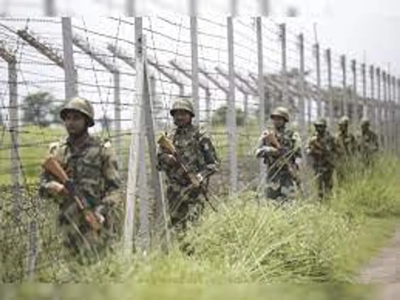 পাক ড্রোনের অনুপ্রবেশ রোধে বিশেষ পদক্ষেপ বিএসএফের
