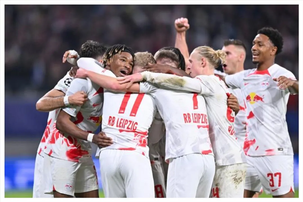 হেরেও এক নম্বরে রিয়াল