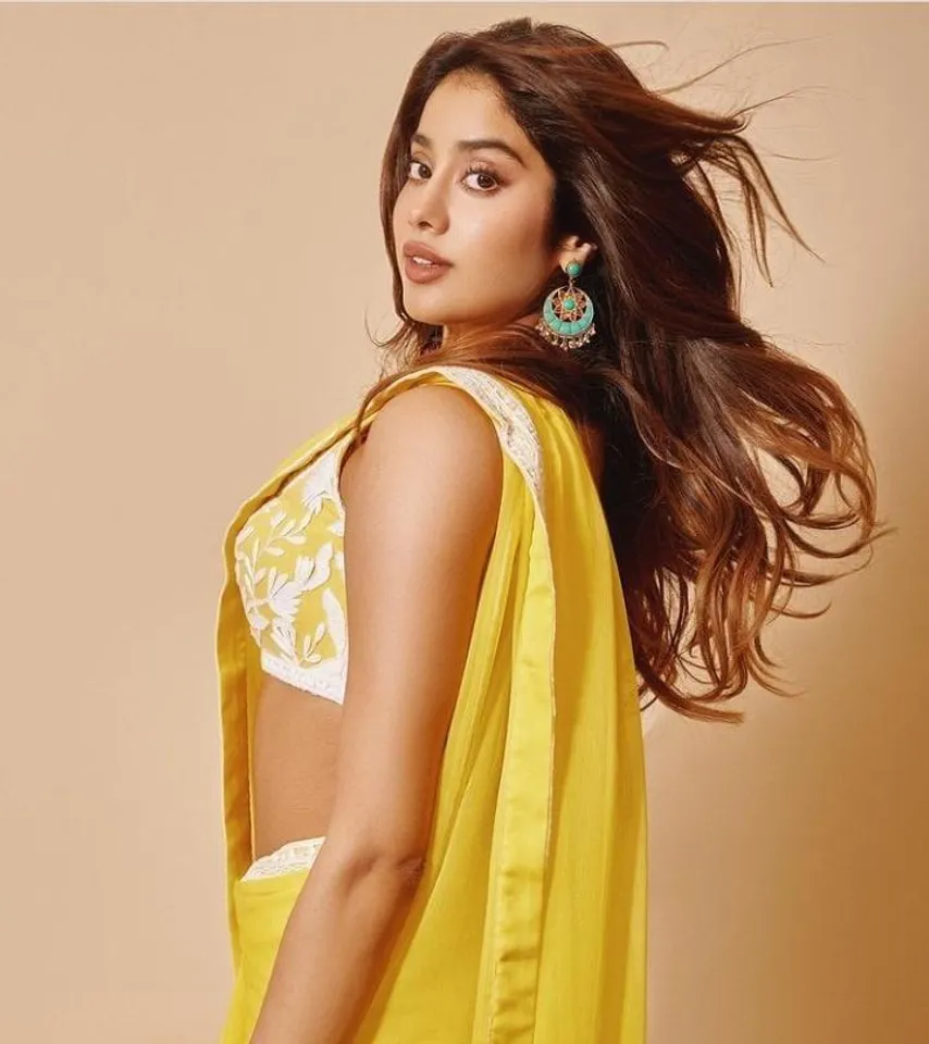 রাজস্থানের বিশেষ মুহুর্তের ছবি ভাগ করলেন জাহ্নবী