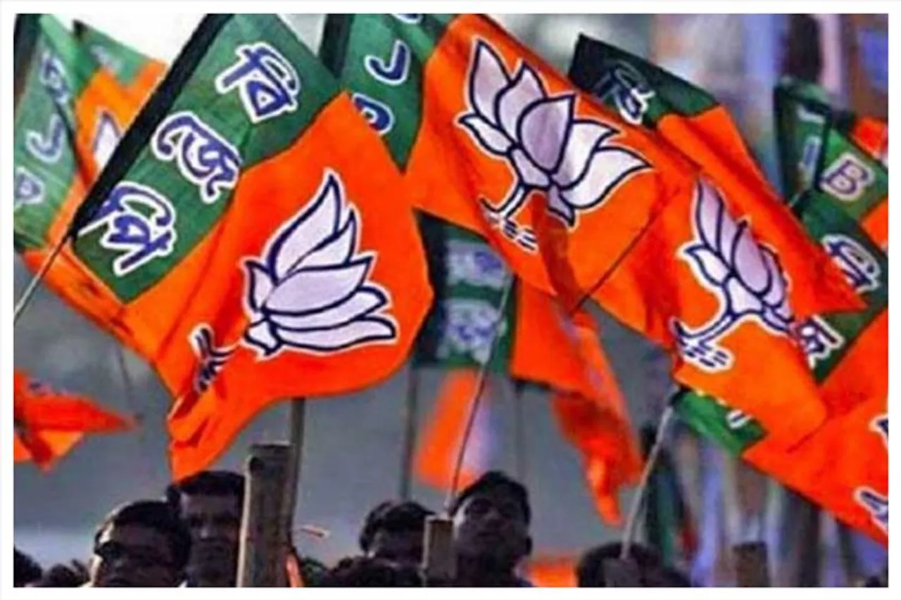 পঞ্চায়েত ভোটের আগে দল বেঁধে বিজেপি ছাড়ার হিড়িক!