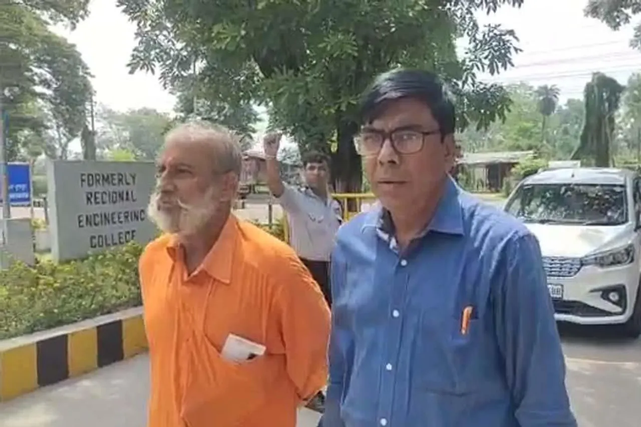 এবার সিবিআইয়ের তলবের মুখে বীরভূম জেলা বিজেপির প্রাক্তন সাধারণ সম্পাদক কালোসোনা মন্ডল, দলের বিরুদ্ধে উগড়ে দিলেন ক্ষোভ