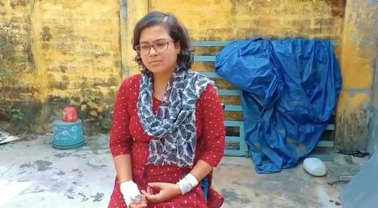 বাড়িতে ঢুকে ছিনতাই এবং শ্লীলতাহানির চেষ্টা