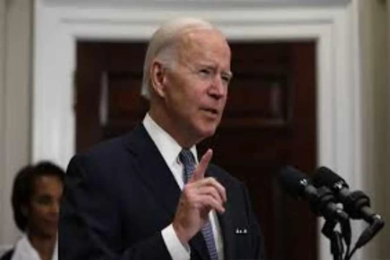 অর্থনীতি গড়তে নিজের নির্মিত আইনের প্রশংসা বাইডেনের