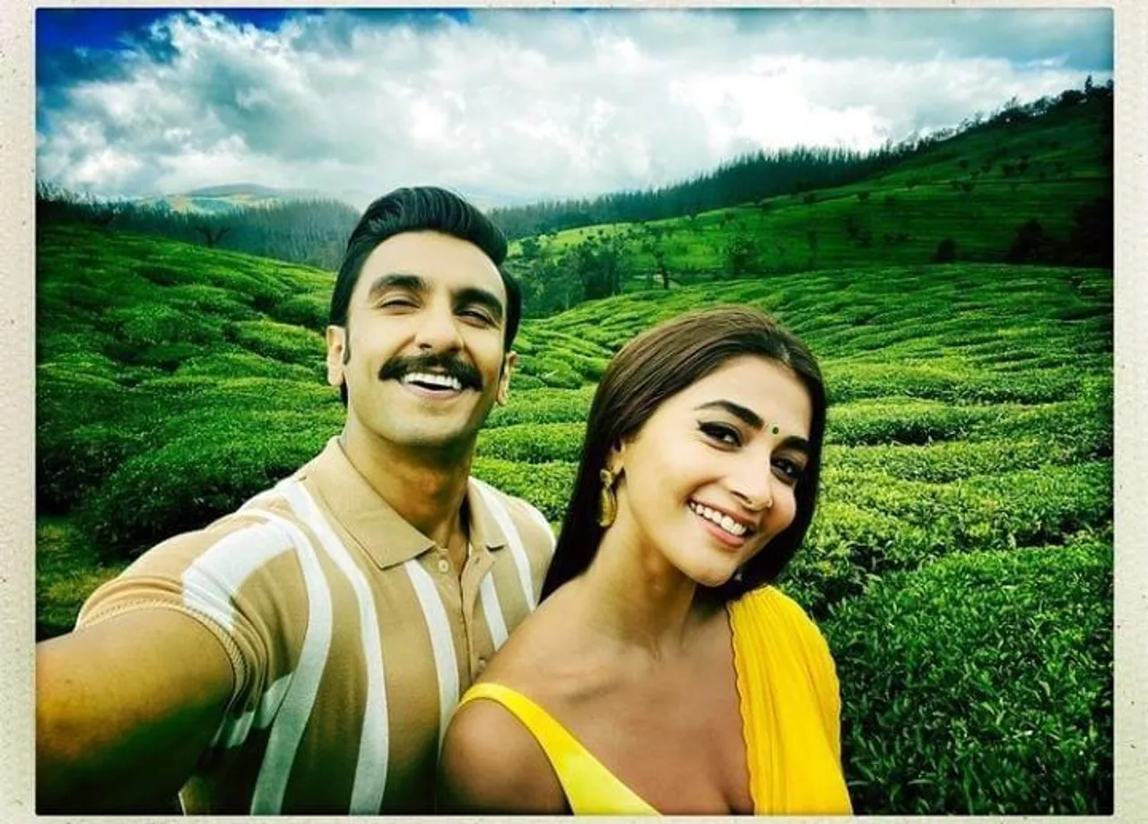 জুটি বাঁধলো রণবীর সিং ও পূজা হেগড়ে