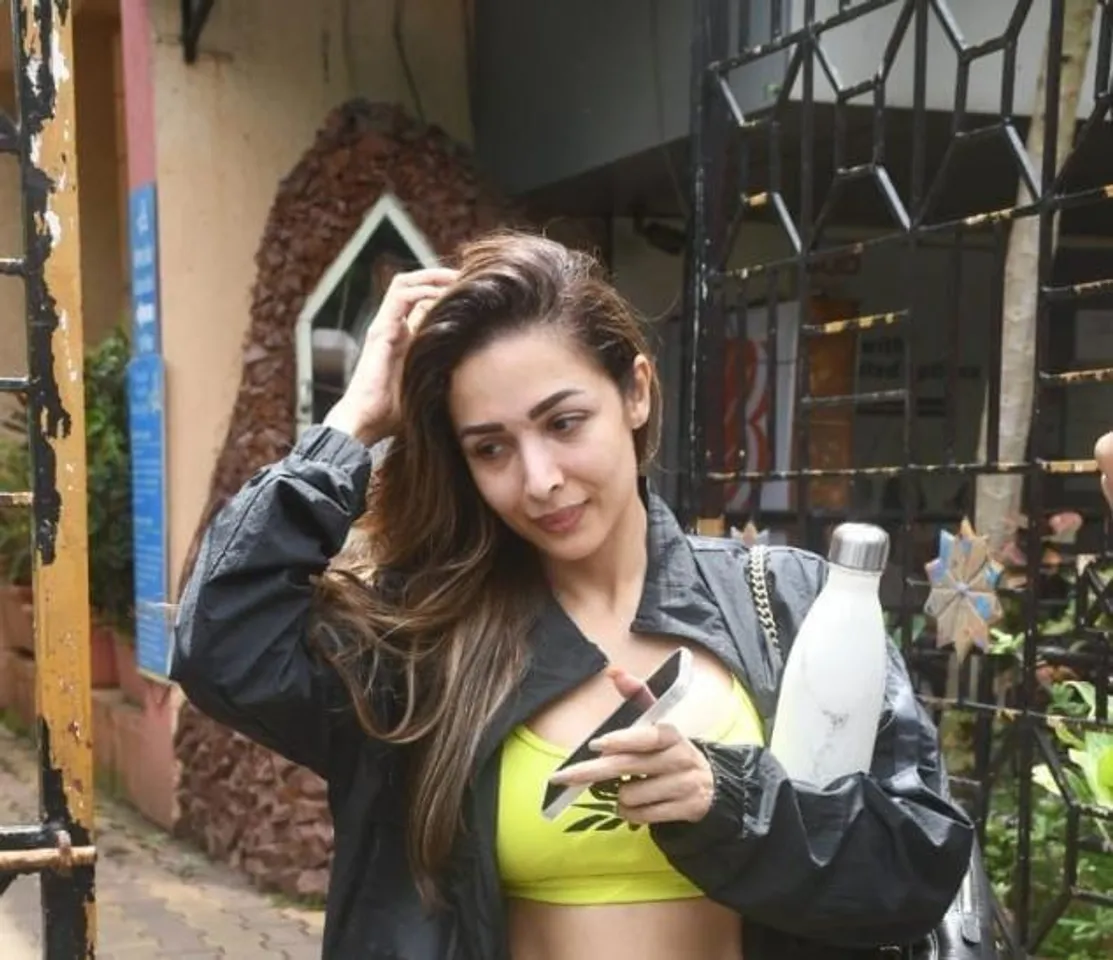 যোগব্যায়াম সেশনের হট পোশাকে মালাইকা