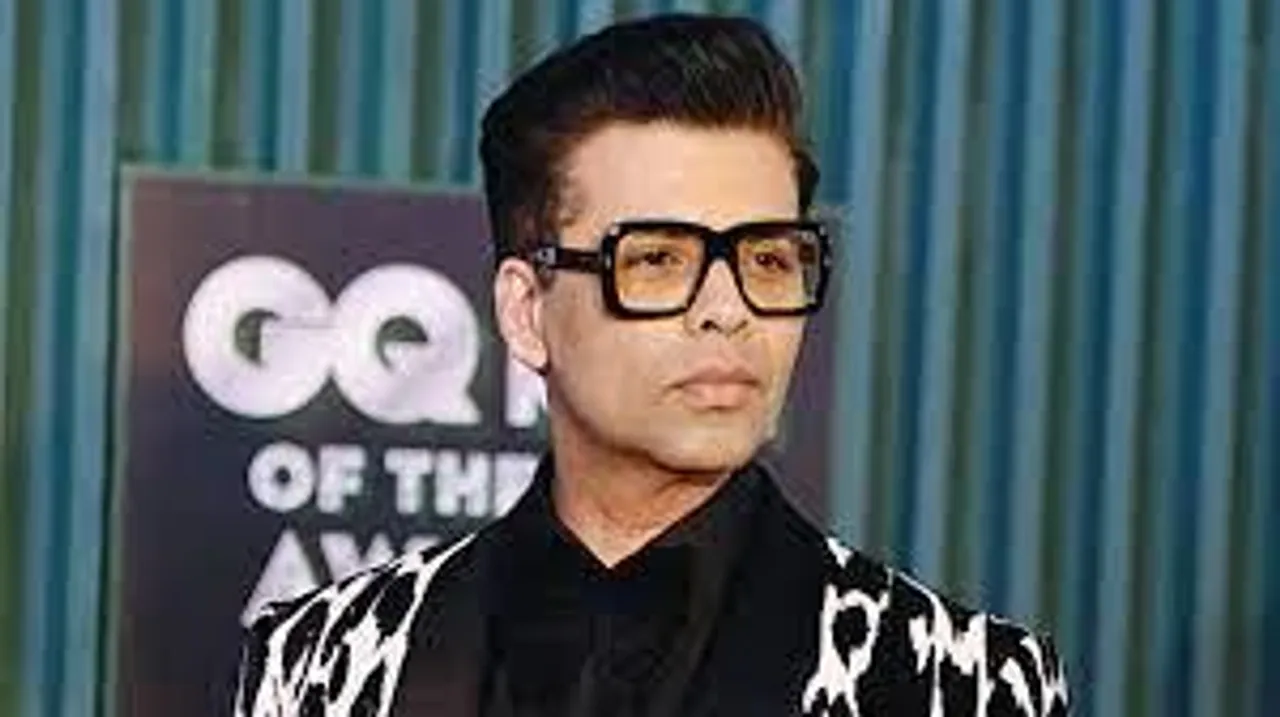 সোশ্যাল মিডিয়ায় বাবা'কে নিয়ে আবেগঘন পোস্ট করণ জোহরের