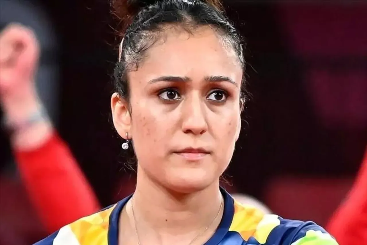 নতুন চমক দিলেন মনিকা বাত্রা