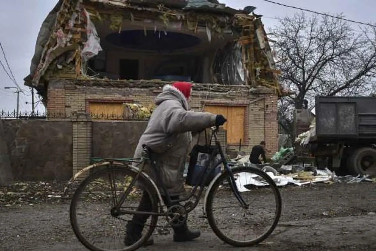 রুশ সেনার বিরুদ্ধে গণহত্যার প্রমাণ খুঁজছে ইউক্রেন
