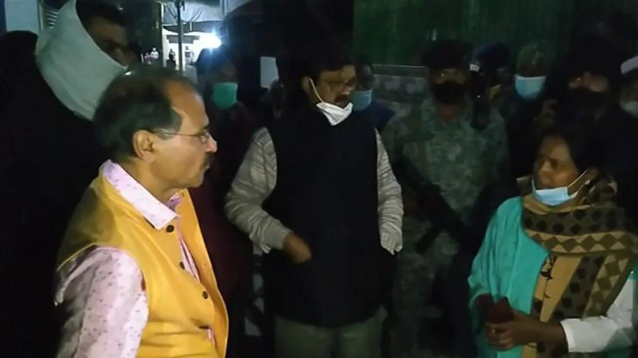 বহরমপুরে কংগ্রেস প্রার্থীকে নির্বাচনী প্রচারে বাধা