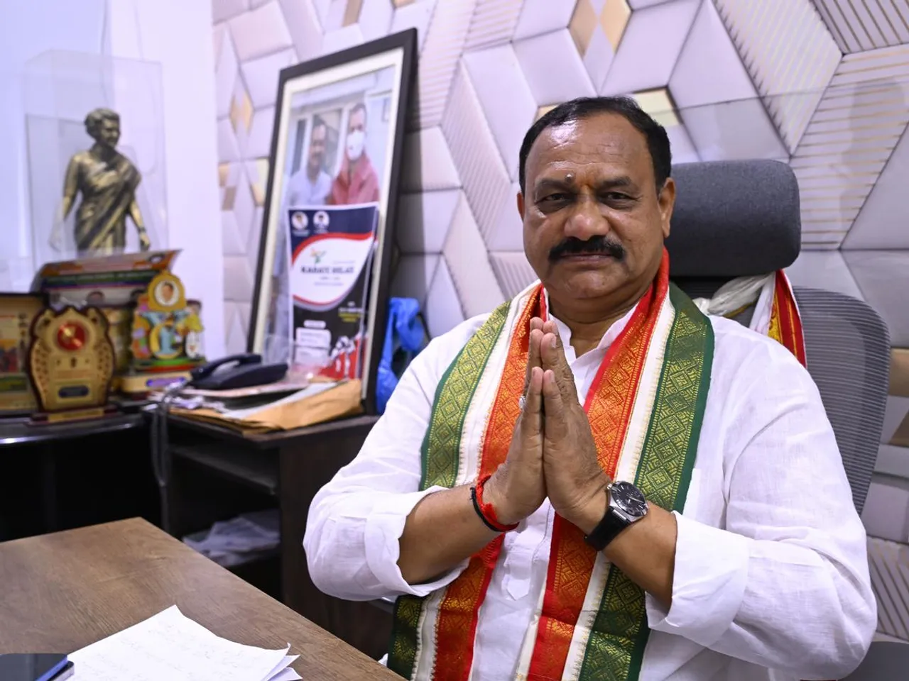 Mahesh Kumar Goud 