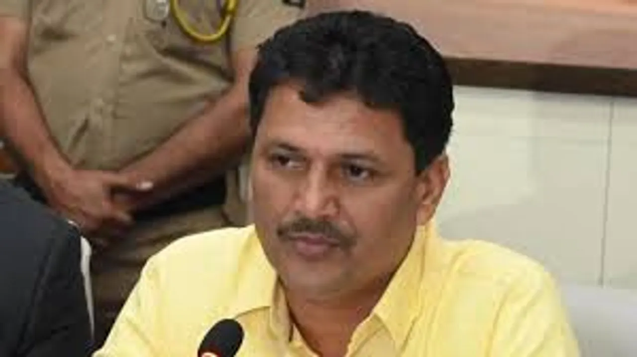 Maharashtra Health Minister Prakash Abitkar