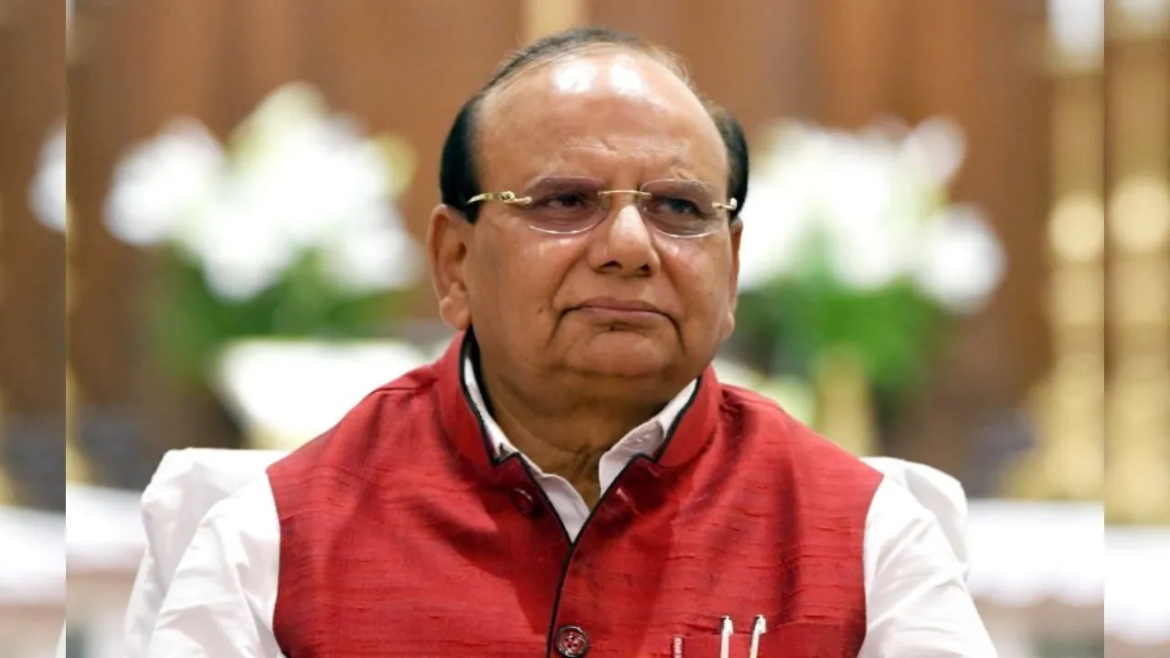 VK Saxena