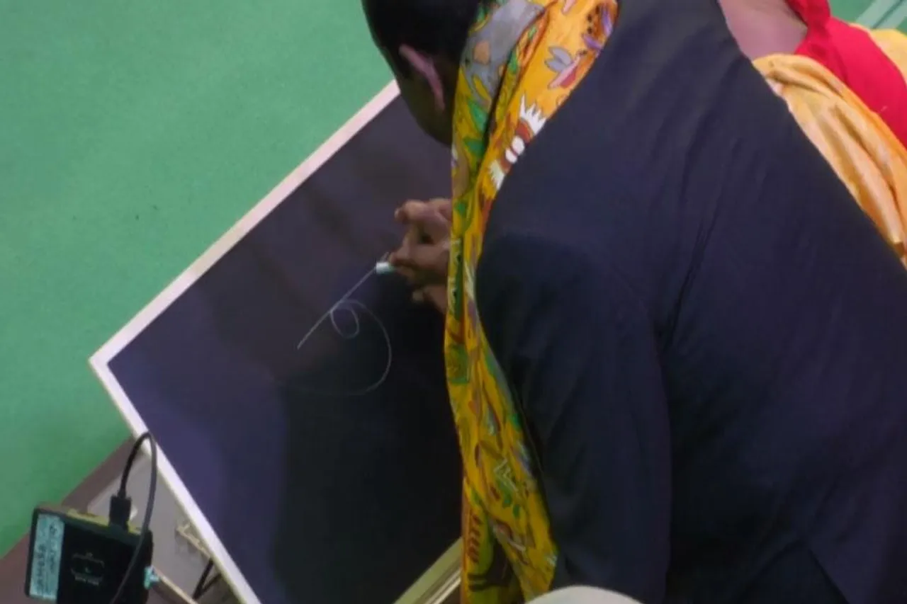 The Governor's 'HATEKHARI' ceremony began at the Raj Bhavan