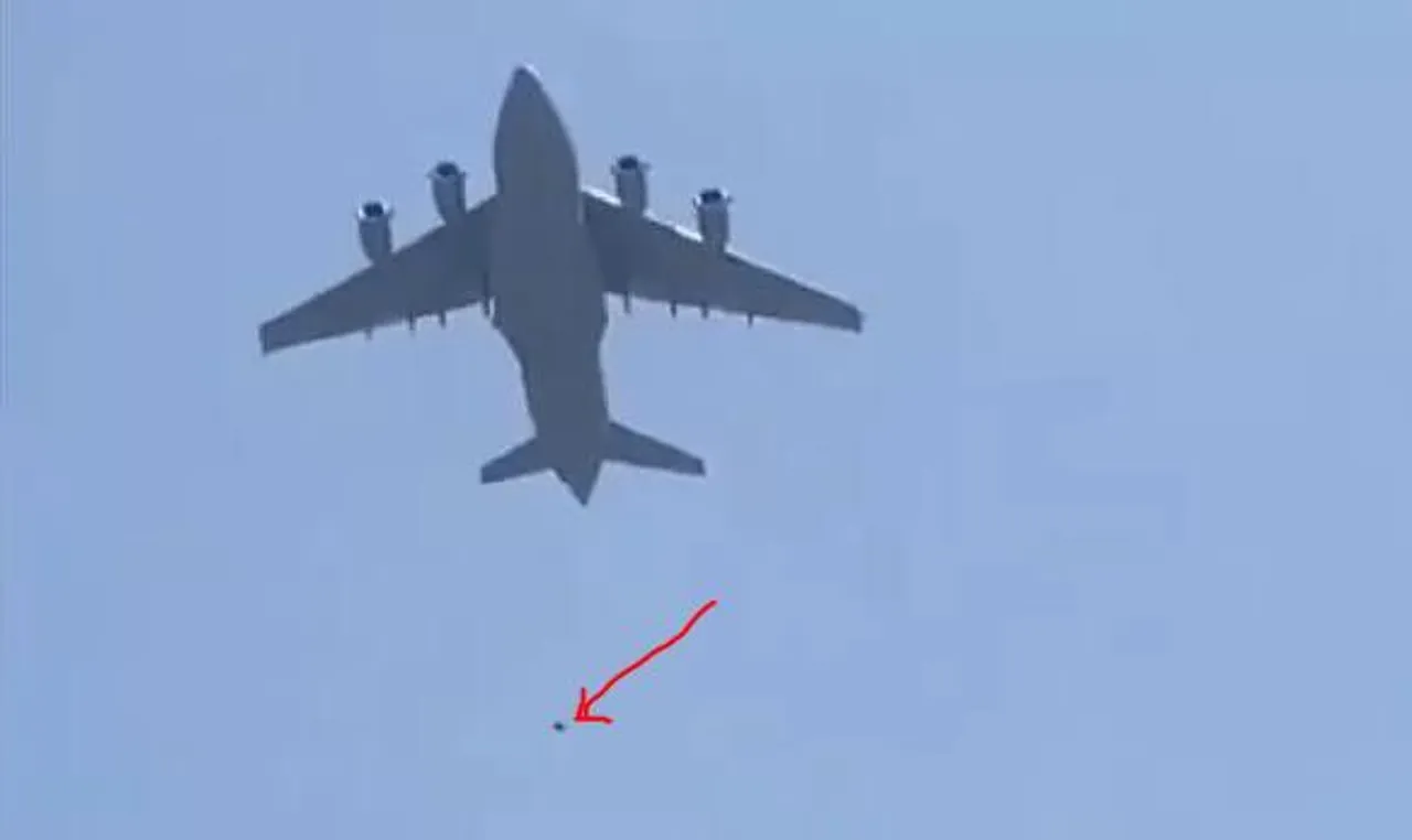 After Afghan fells from plane,still Afghani families are scared