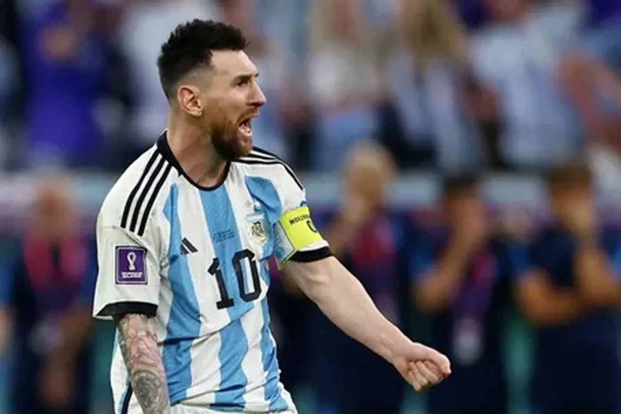 Messi misses training due to hamstring injury, fans worried