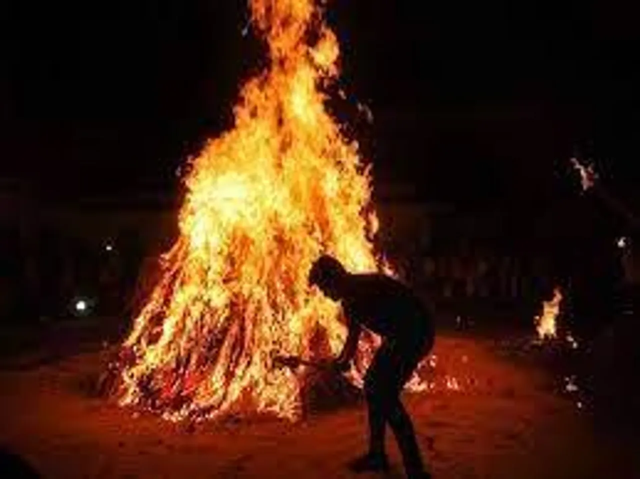 Know the myth of 'Holika Dahana'