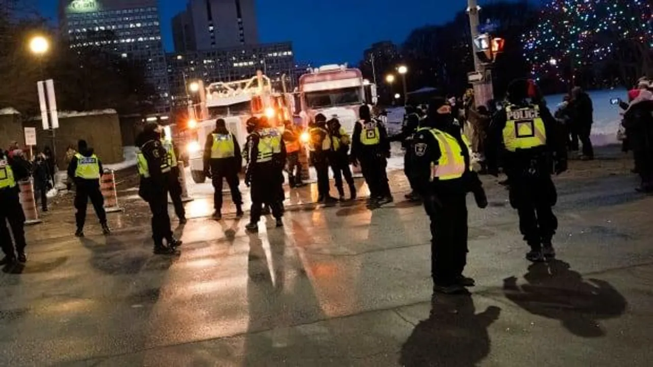 OTTAWA POLICE SETTING UP HATE CRIME HOTLINE AFTER REPORTS OF ASSAULTS AND THREATS.