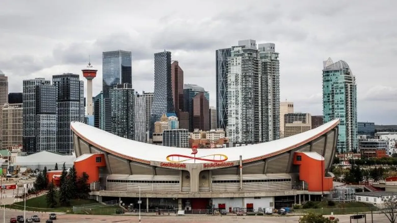 TECH FIRMS SLOWLY MOVING INTO CALGARY'S HOLLOWED OUT DOWNTOWN CORE.