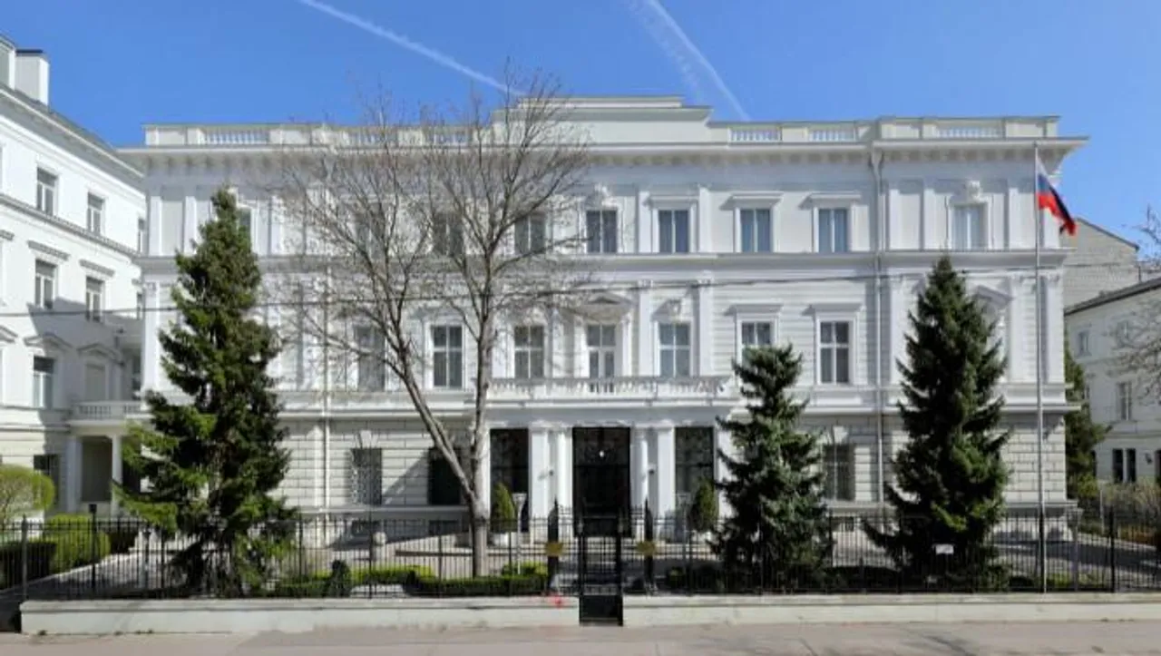 Austria expels four Russian diplomats