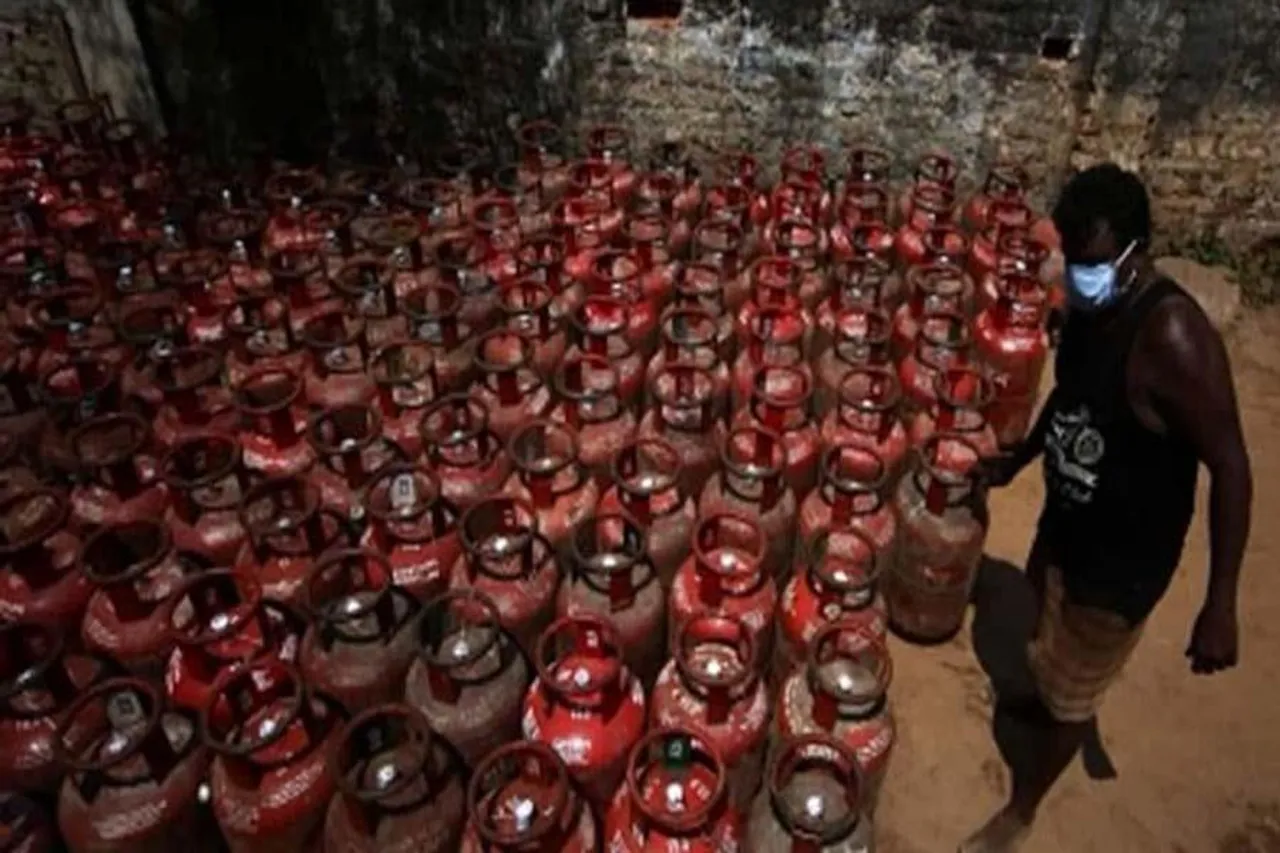 Price of LPG gas and Domestic gas cylinder hiked today