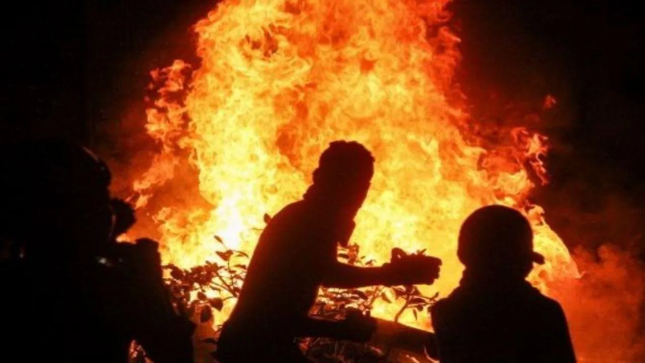Massive fire breaks in delhi, Dead 4