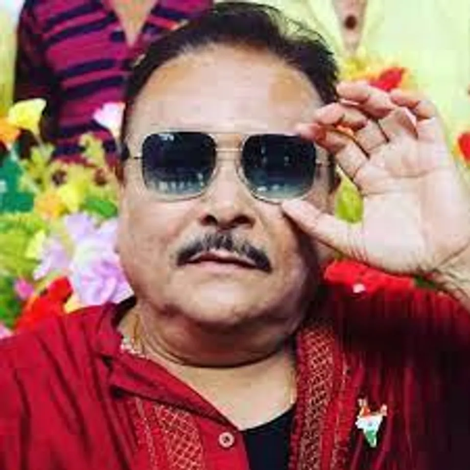 Madan Mitra at the victory celebration at Jadubabur Bazar