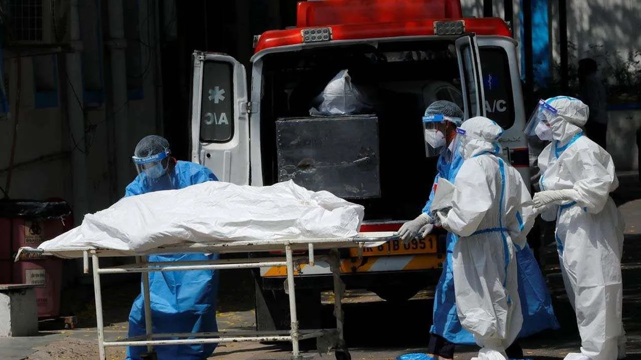 India records 1,94,720 fresh COVID cases