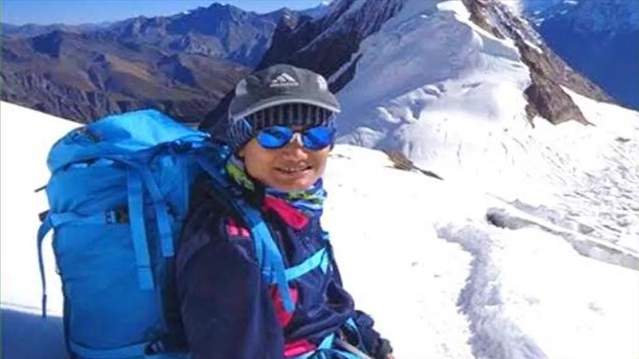 Piyali of Chandannagar began her Everest journey without the necessary oxygen!