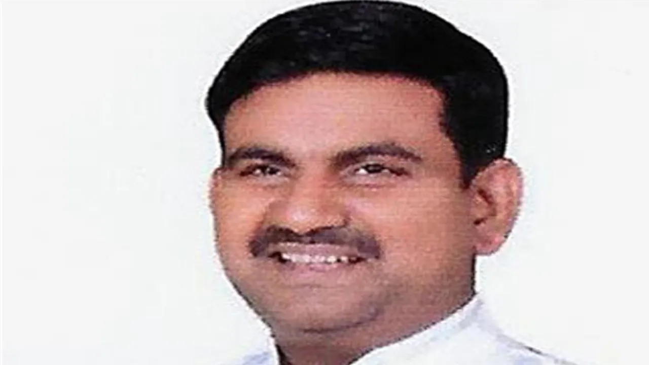 Former BJP MLA Jitendra Verma joins Samajwadi Party