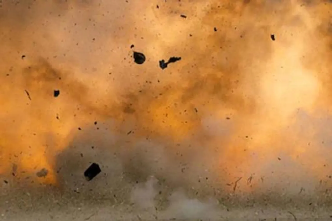 Deadly blast in afganistan, report 100 kills