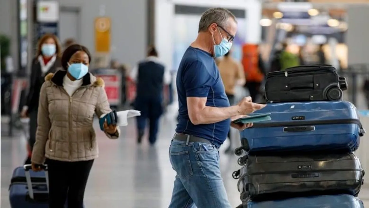 COVID19 RESTRICTIONS ARE LIFTING BUT UNVACCINATED CANADIANS BUT STILL CAN'T BOARD PLANES Or TRAINS