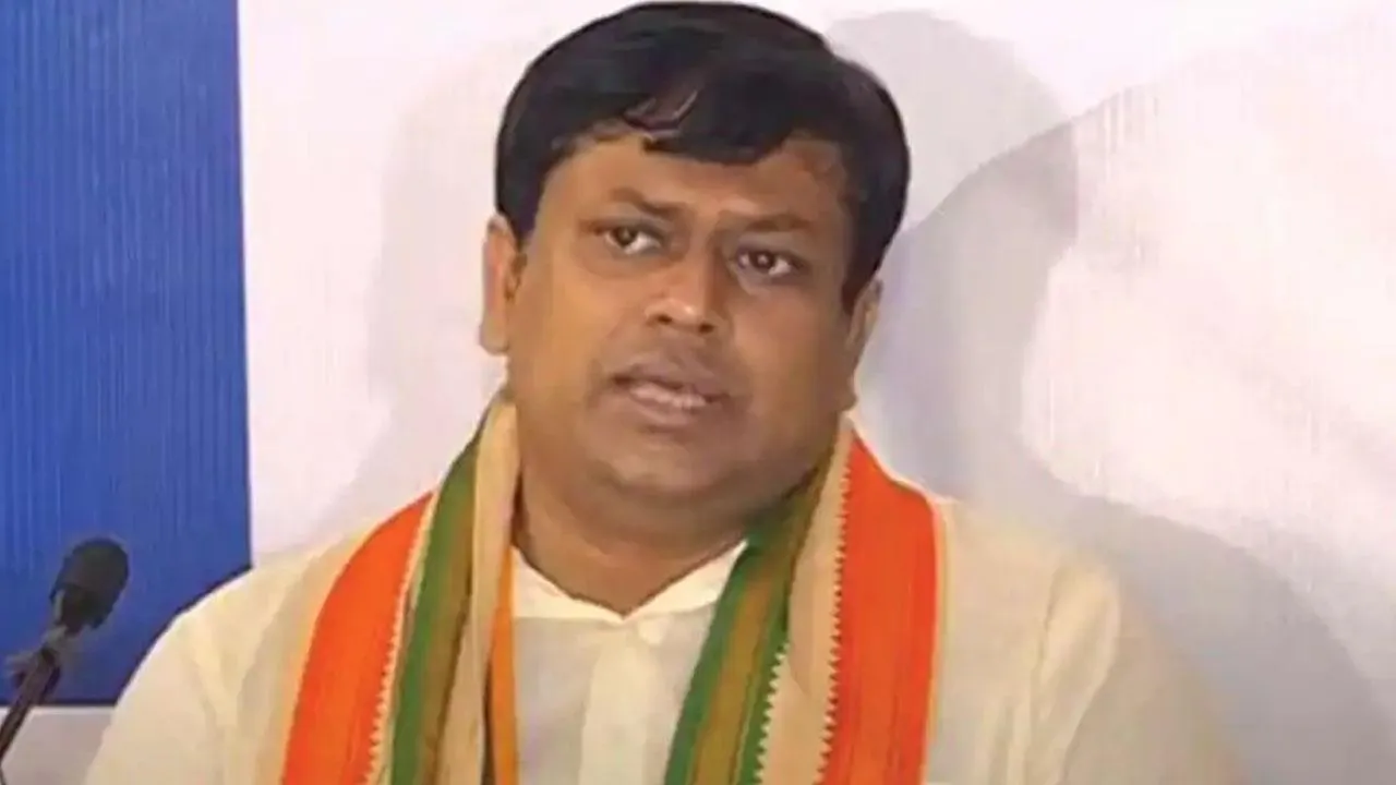 Will try to hand over the report to Amit Shah : Sukanta Majumdar