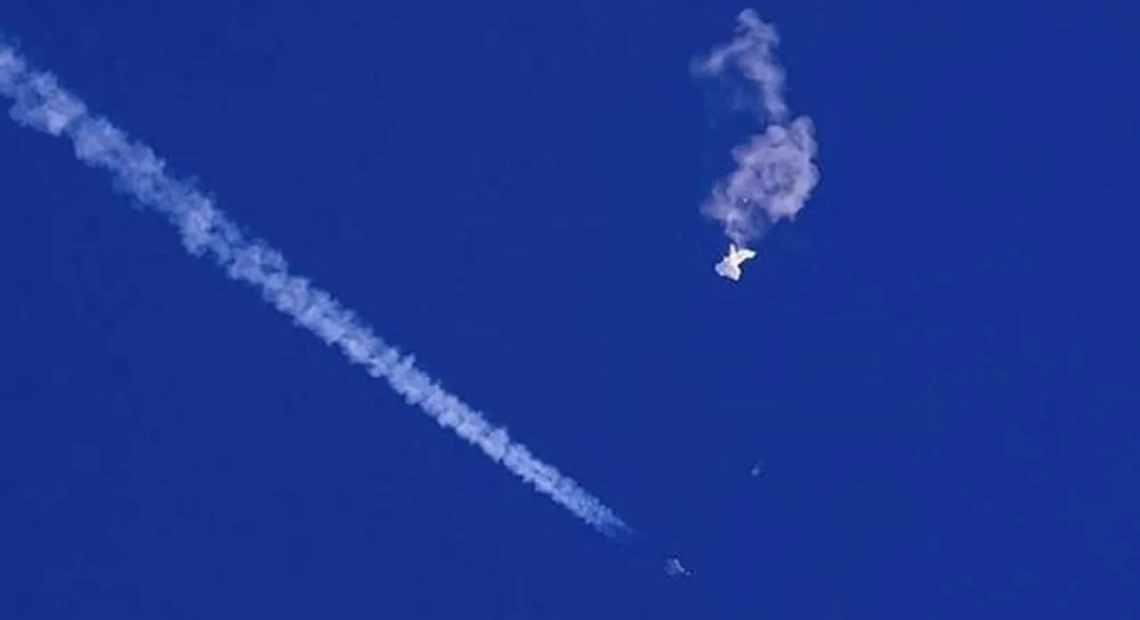 us fighter jets shoot down unidentified flying objects near Canada border