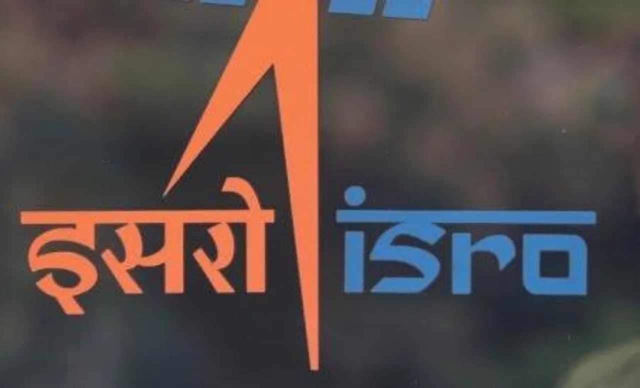 ISRO truck blocked for 'nokku-kooli'