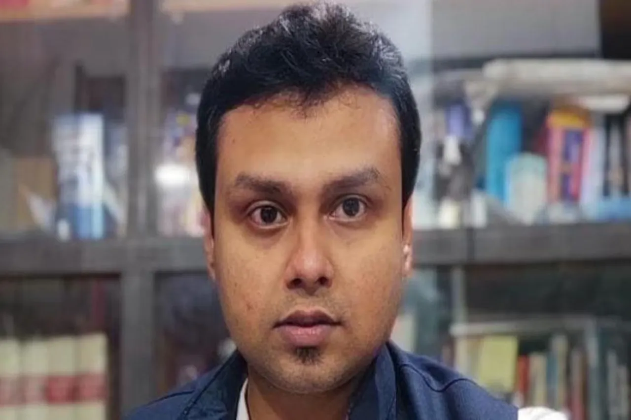 Kausthav is taken to the Bankshall Court