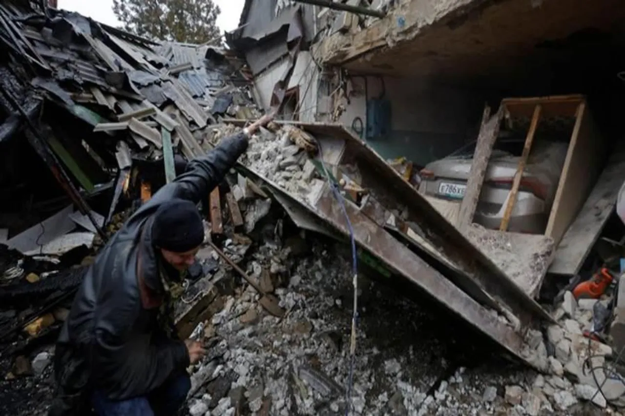 Russia continues to attack Ukraine's Nikopol region