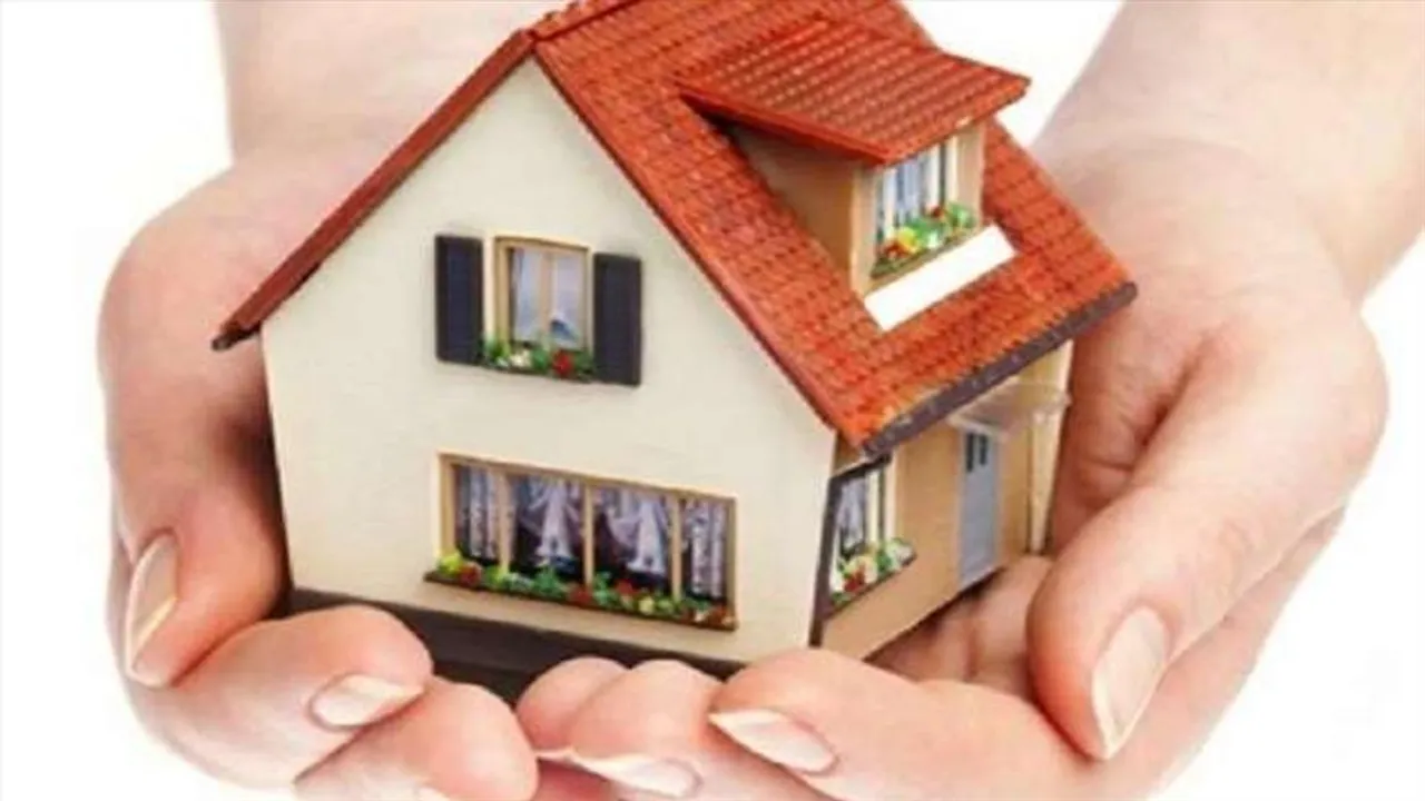 Allegation of corruption in Awas-list against ICDS center's worker